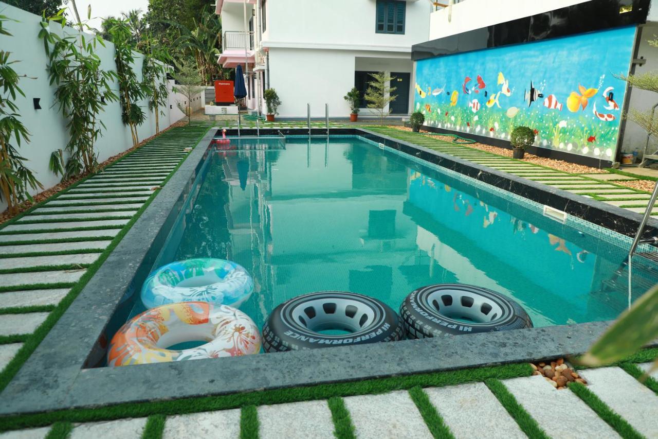 Achoos Residency Hotel Tiruvalla Buitenkant foto